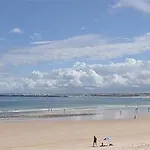 Konukevi Pksc - Surfers House 3*