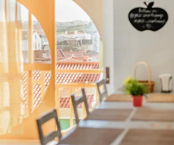 Pksc - Surfers House Peniche