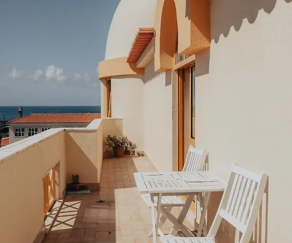 Pksc - Surfers House 3* Peniche