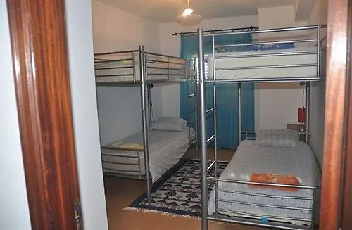 Pksc - Surfers House Peniche